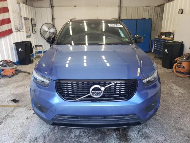 2021 VOLVO XC40 T5 R-DESIGN  
