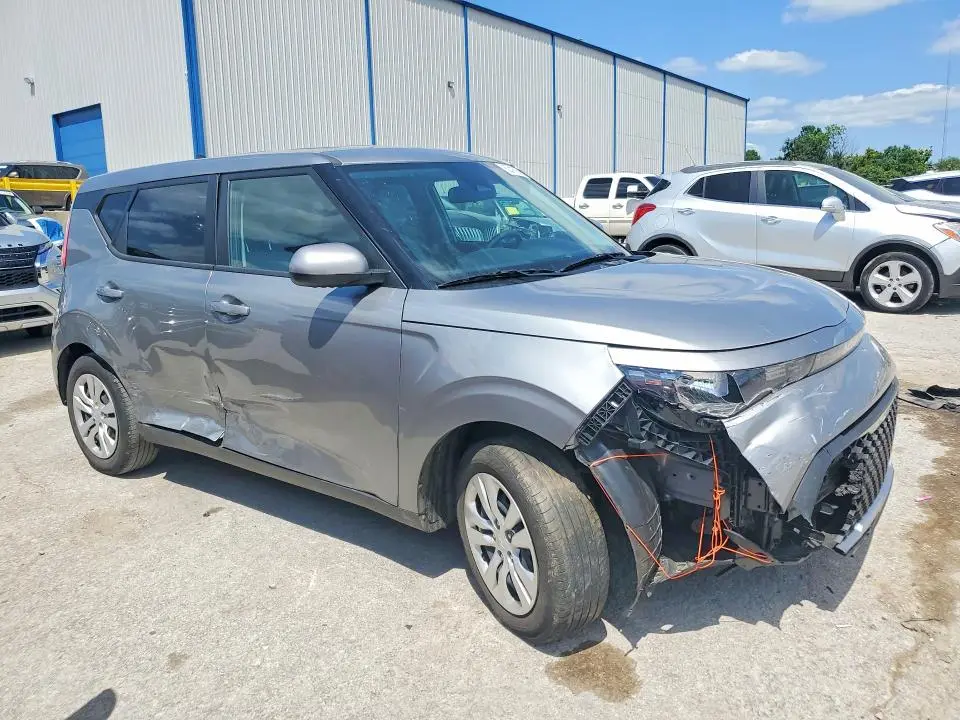2024 KIA SOUL LX  
