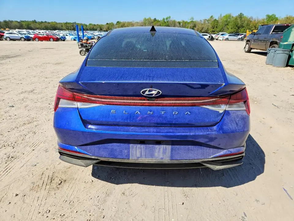 2021 HYUNDAI ELANTRA SEL  