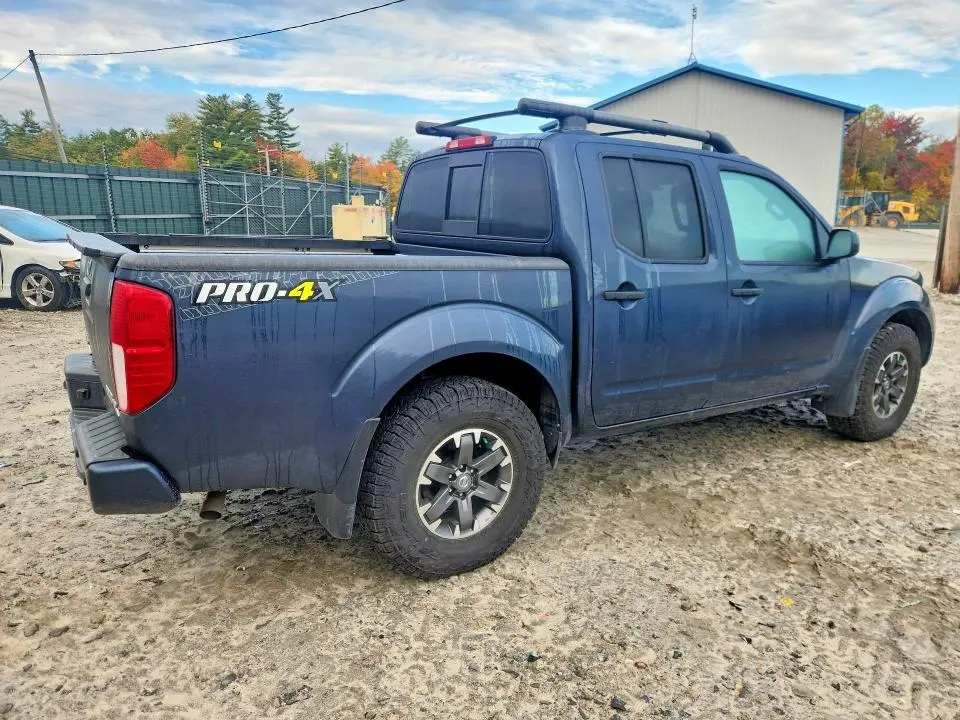 2021 NISSAN FRONTIER S  