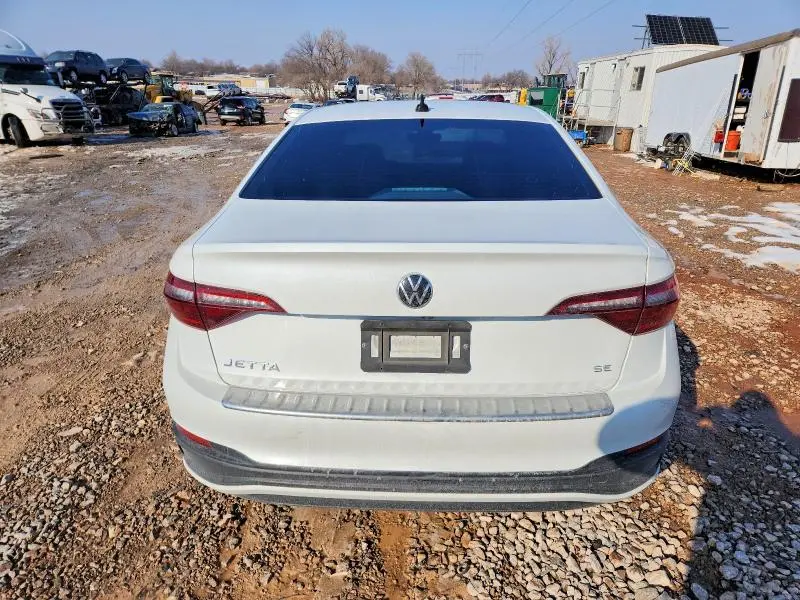 2022 VOLKSWAGEN JETTA SE  