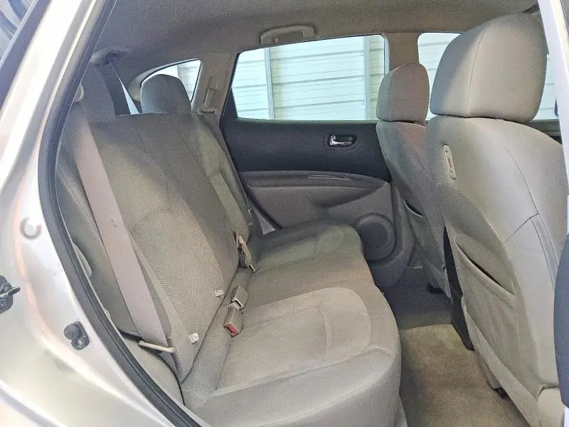 2011 NISSAN ROGUE S  