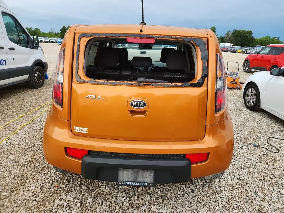 2011 KIA SOUL +  
