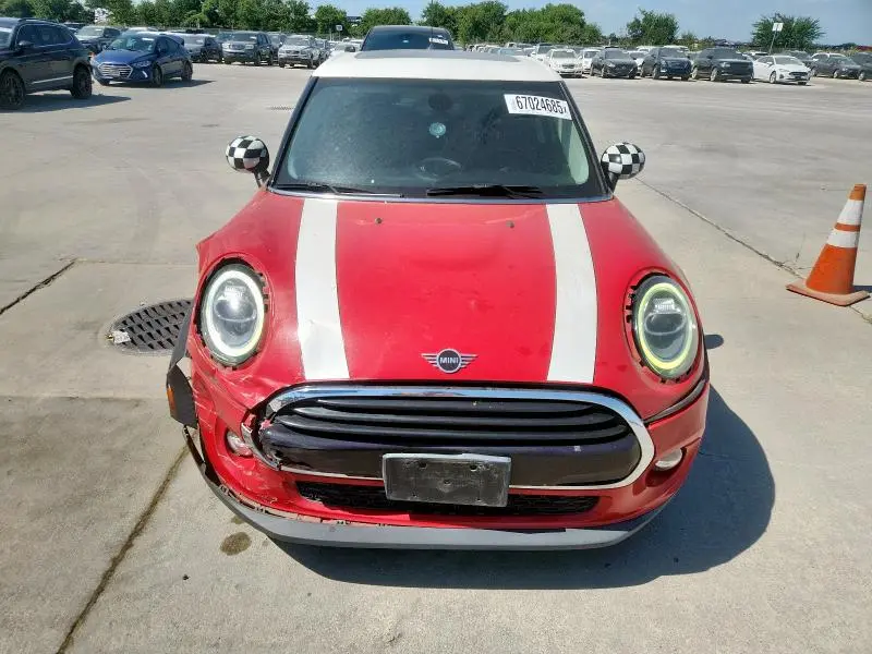 2019 MINI COOPER   