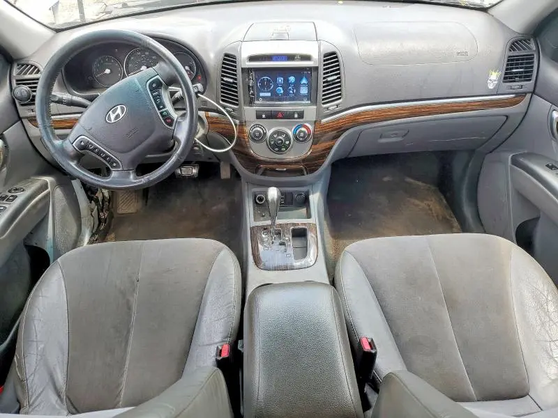 2010 HYUNDAI SANTA FE SE  