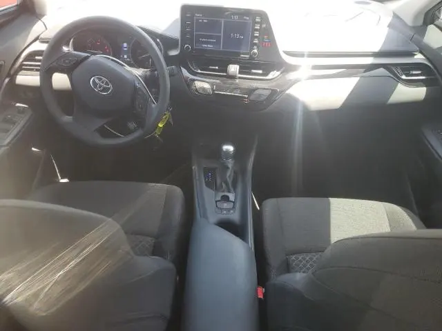 2021 TOYOTA C-HR XLE  