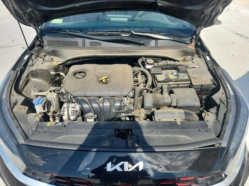 2023 KIA FORTE GT LINE  