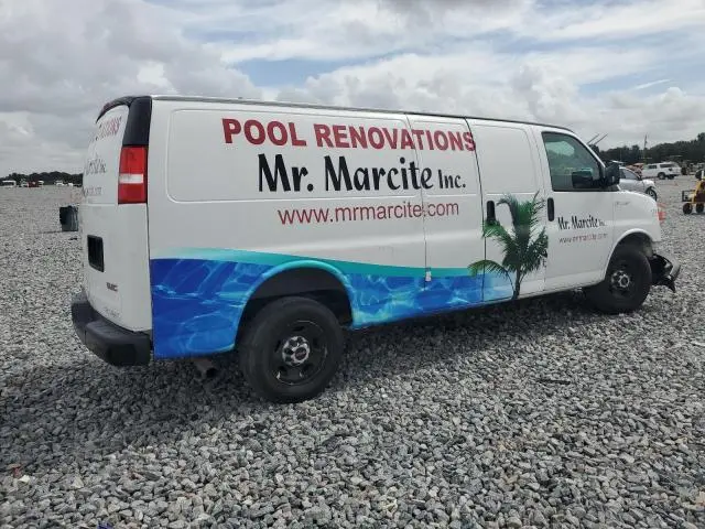 2017 GMC SAVANA G2500  