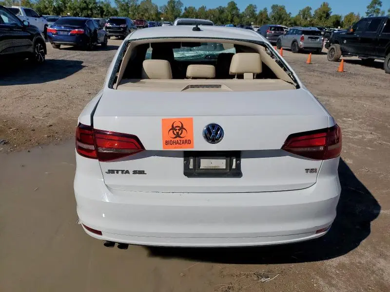 2016 VOLKSWAGEN JETTA SEL  