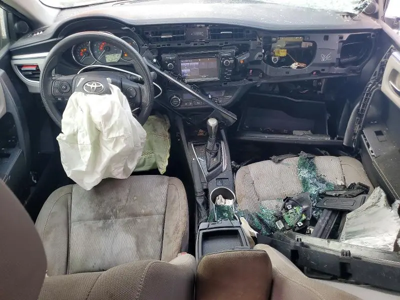 2016 TOYOTA COROLLA LE PLUS  