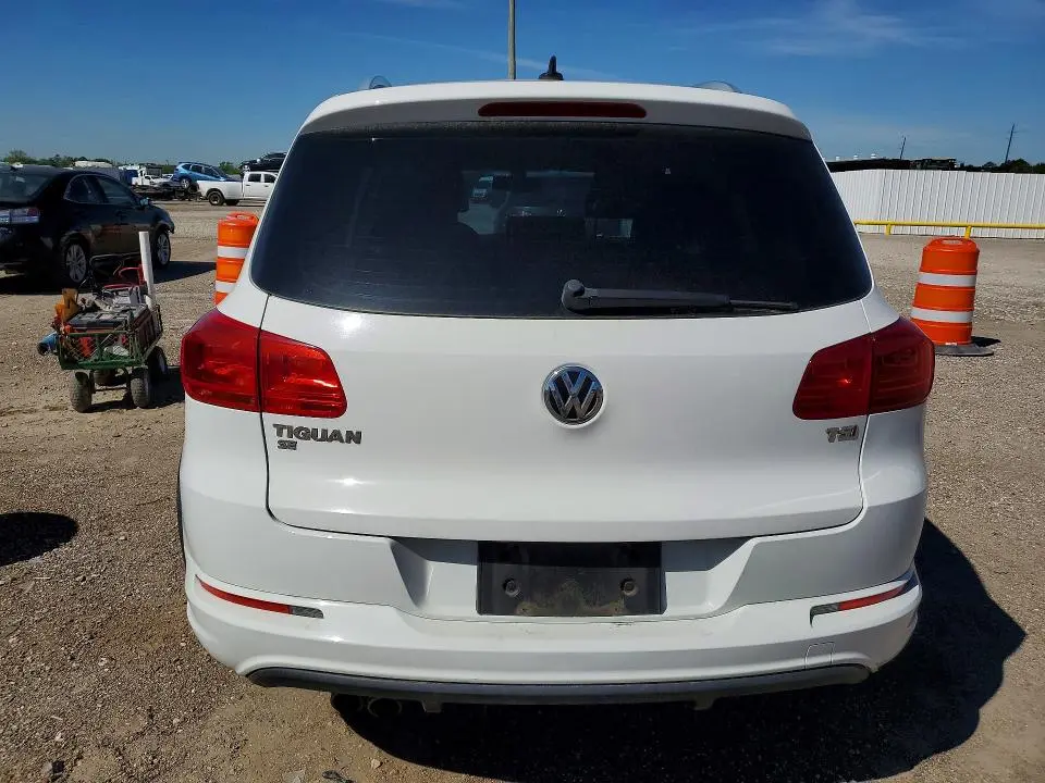 2017 VOLKSWAGEN TIGUAN SPORT  
