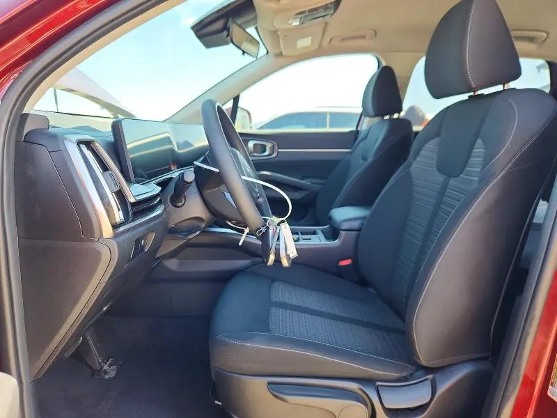 2025 KIA SORENTO LX  