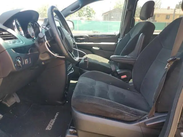 2017 DODGE GRAND CARAVAN SE  