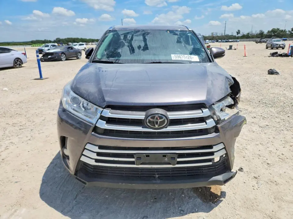 2018 TOYOTA HIGHLANDER XLE  