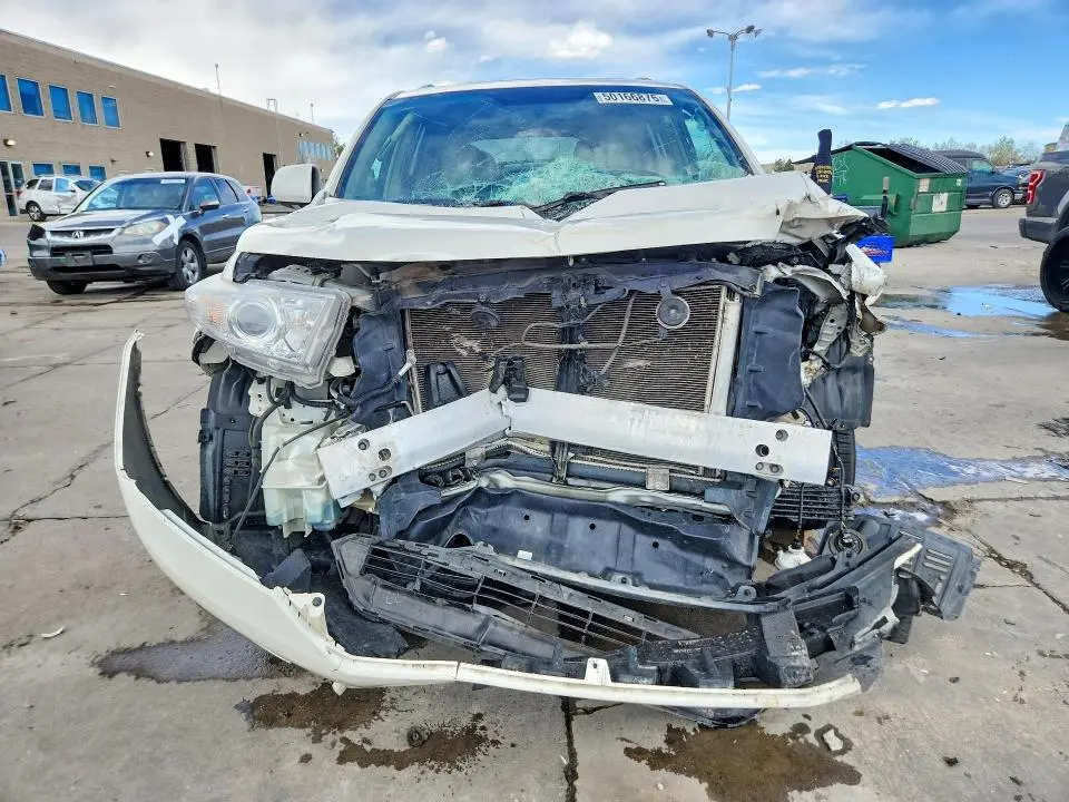 2013 TOYOTA HIGHLANDER LIMITED  
