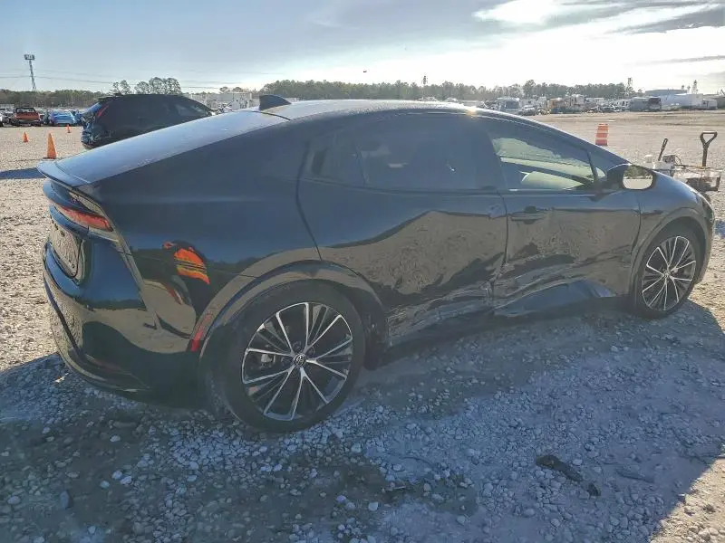 2024 TOYOTA PRIUS LE  