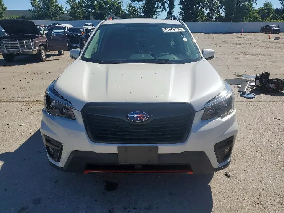 2021 SUBARU FORESTER   