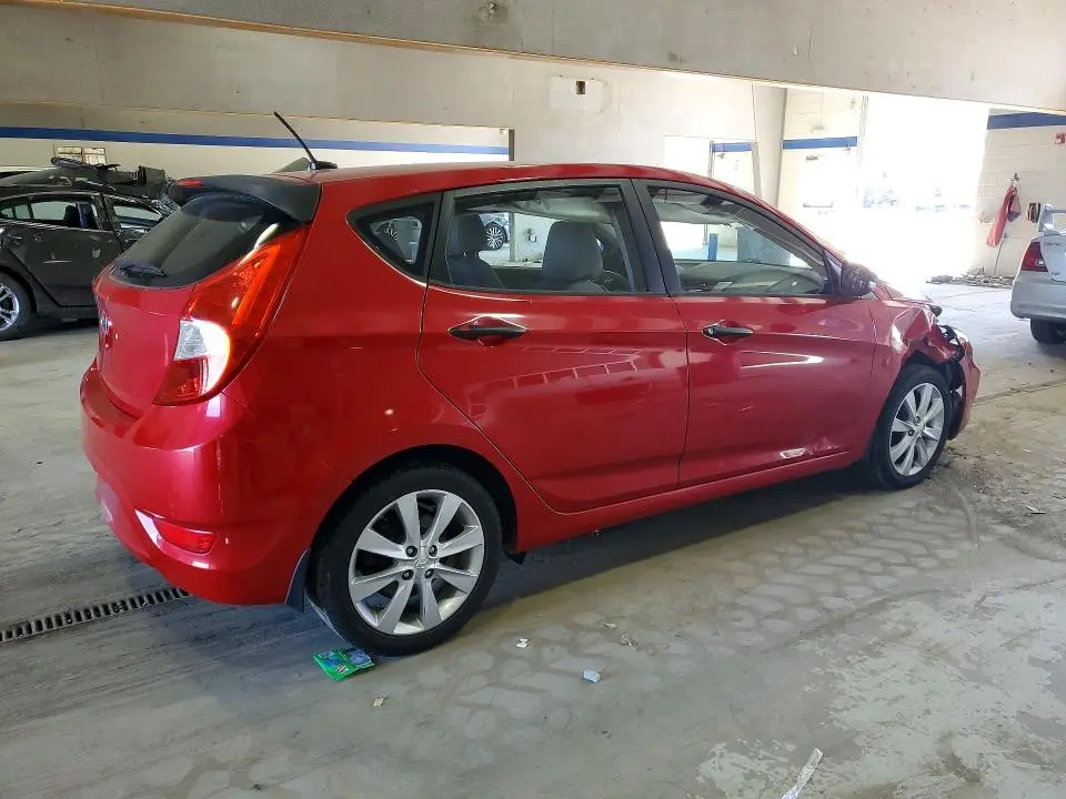 2014 HYUNDAI ACCENT SE  