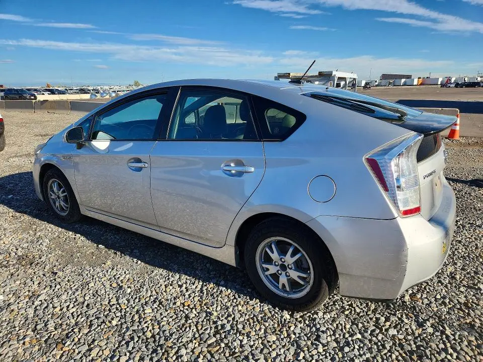 2010 TOYOTA PRIUS II  