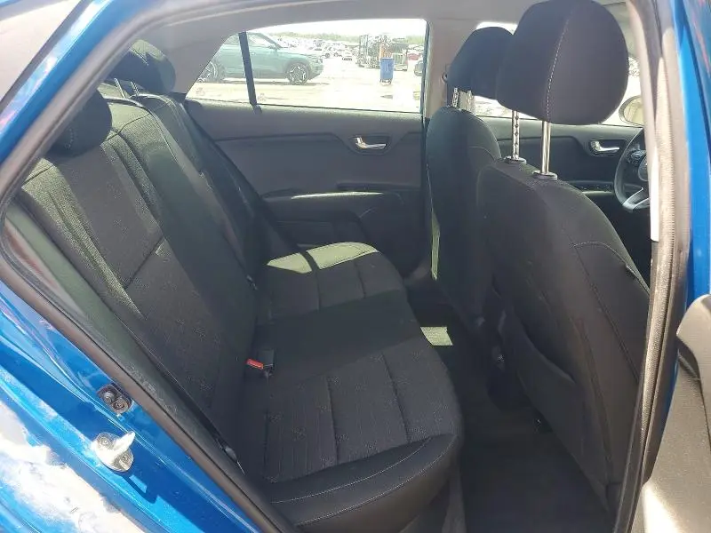 2022 KIA RIO S  