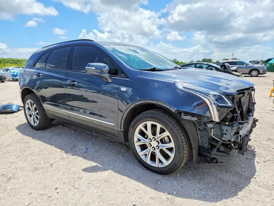 2020 CADILLAC XT5 SPORT  