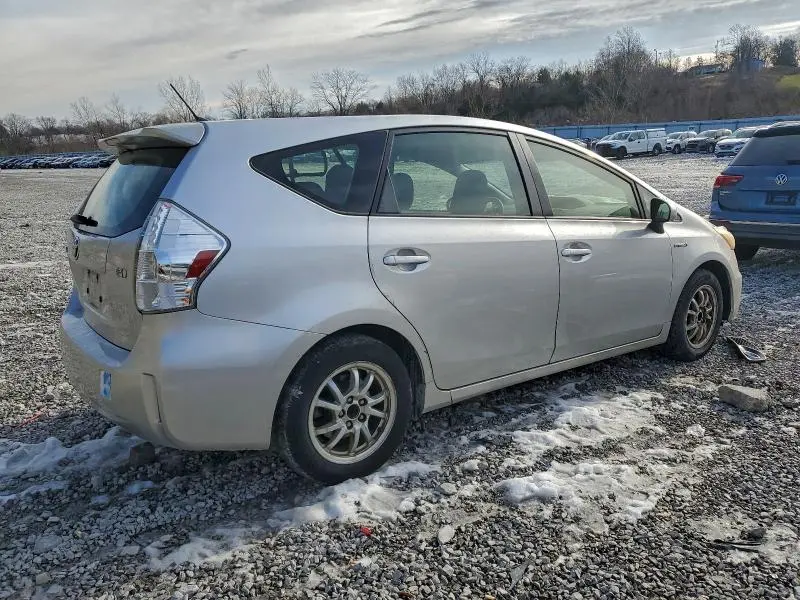 2013 TOYOTA PRIUS V   