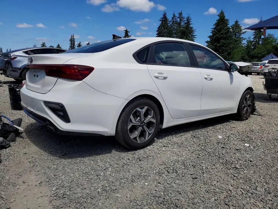 2021 KIA FORTE LXS  