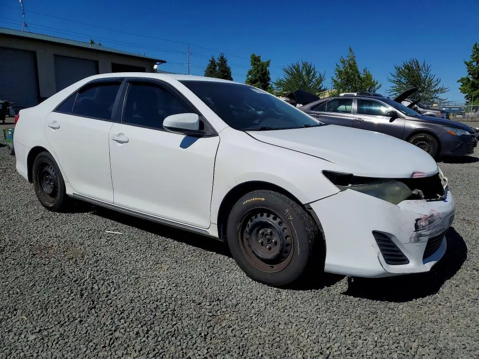 2012 TOYOTA CAMRY LE  