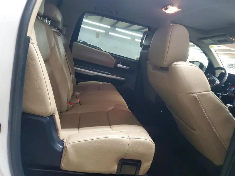 2017 TOYOTA TUNDRA CREWMAX LIMITED  