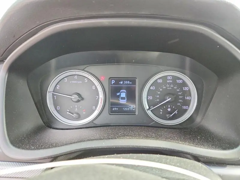 2018 HYUNDAI SONATA SE  