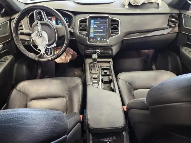 2018 VOLVO XC90 T6  