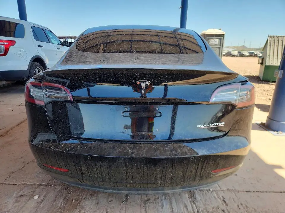 2018 TESLA MODEL 3   