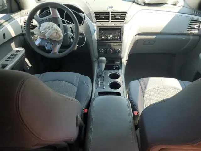 2010 CHEVROLET TRAVERSE LS  