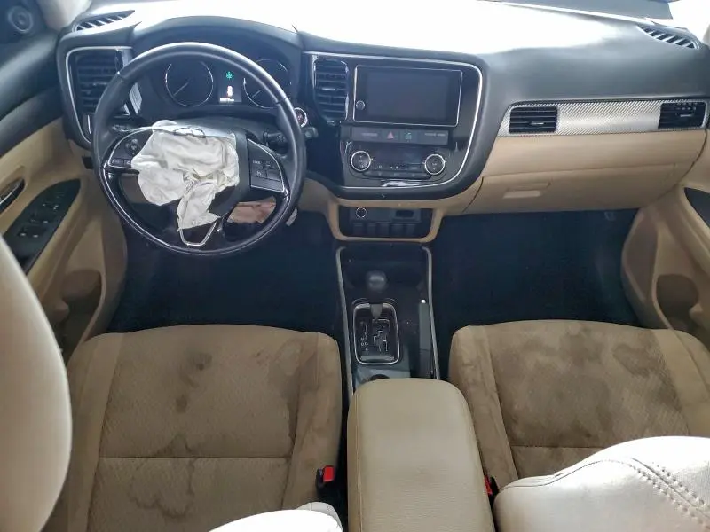 2017 MITSUBISHI OUTLANDER SE  