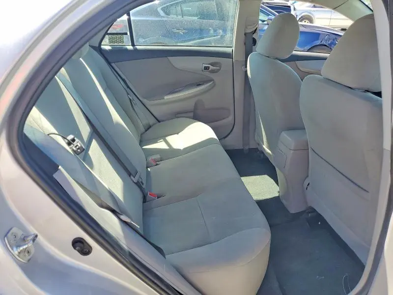 2013 TOYOTA COROLLA LE  