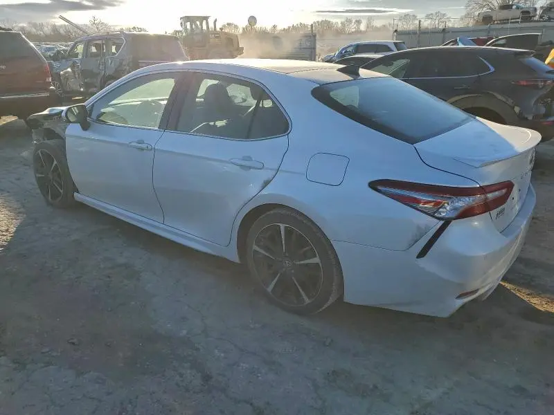 2018 TOYOTA CAMRY XSE  