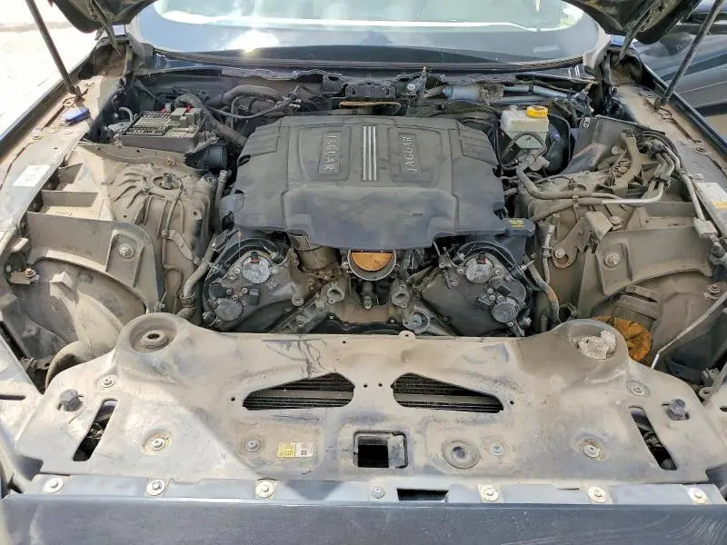 2011 JAGUAR XJ   
