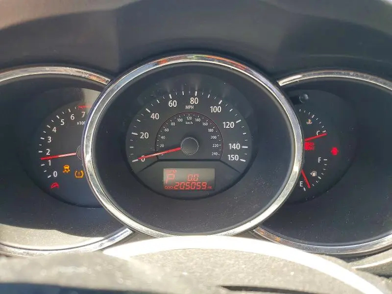 2011 KIA SORENTO LX  