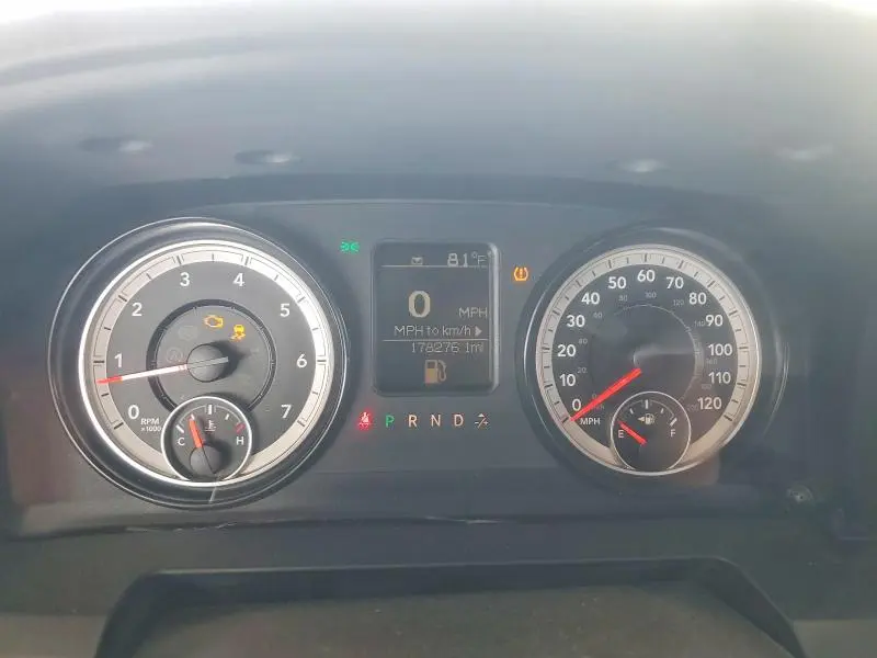 2015 RAM 1500 ST  
