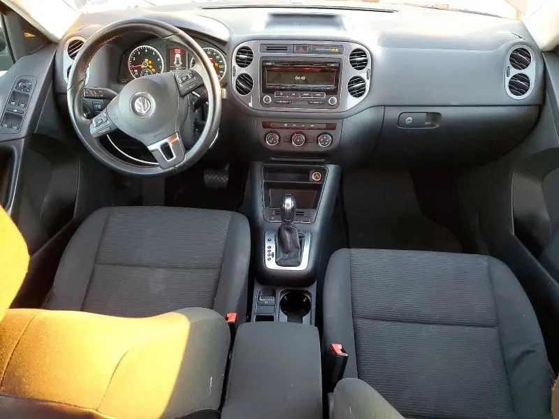 2013 VOLKSWAGEN TIGUAN S  