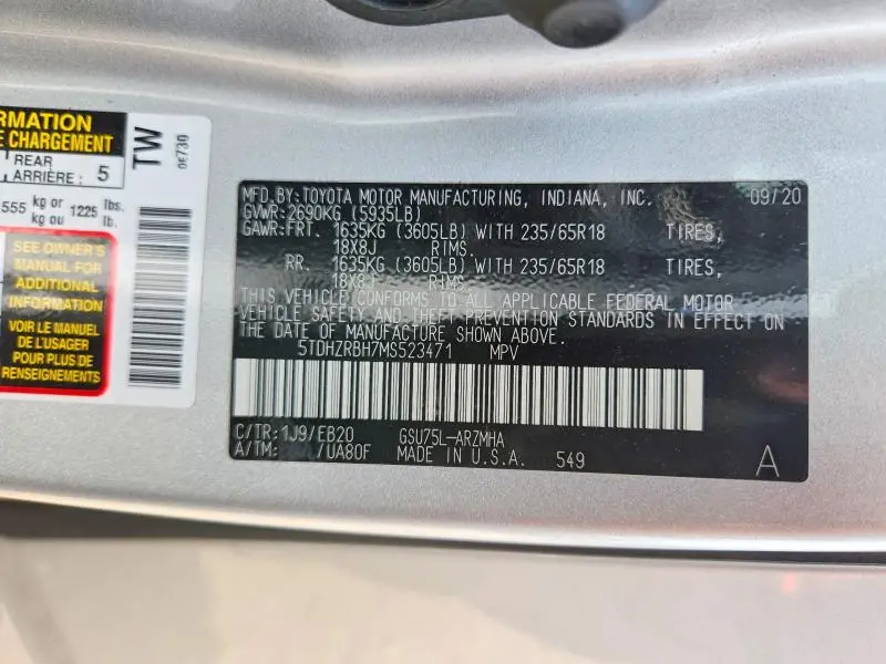 2021 TOYOTA HIGHLANDER XLE  