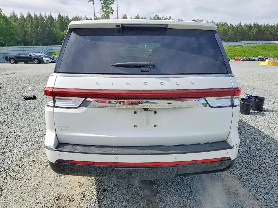 2023 LINCOLN NAVIGATOR L RESERVE  