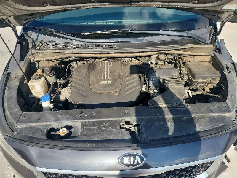 2017 KIA SEDONA LX  