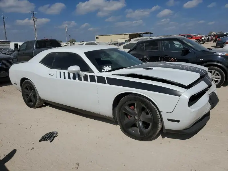 2013 DODGE CHALLENGER SXT  