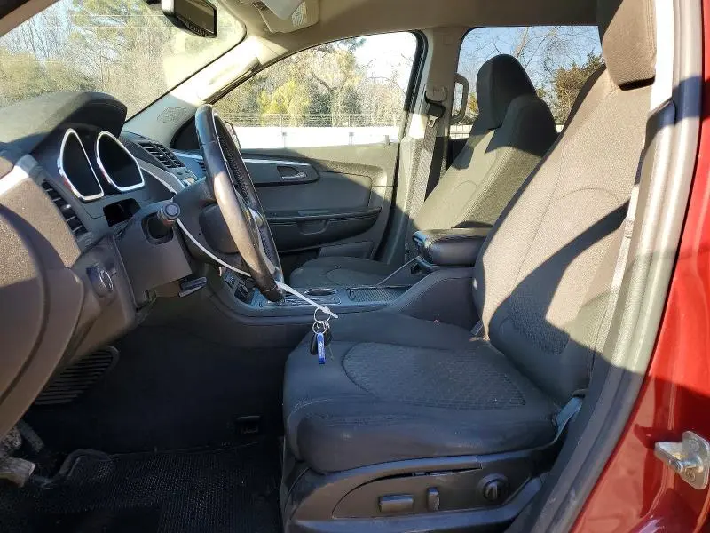 2011 CHEVROLET TRAVERSE LT  