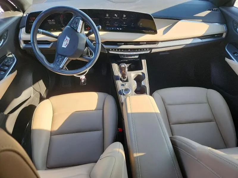 2024 CADILLAC XT4 LUXURY  