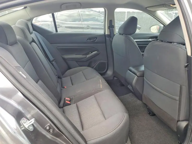 2023 NISSAN ALTIMA SV  