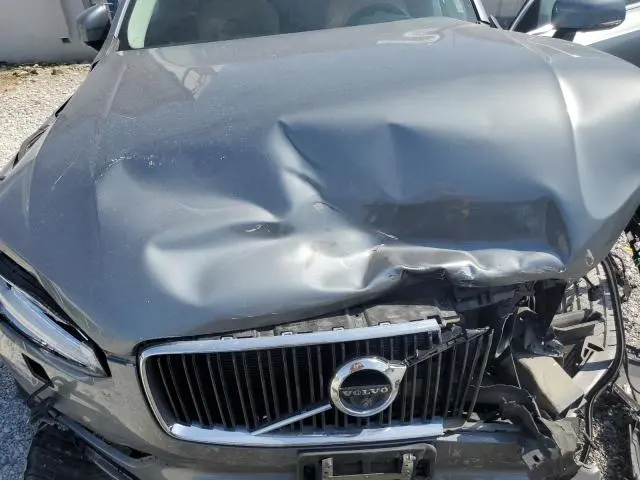 2016 VOLVO XC90 T6  
