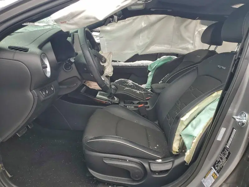 2024 KIA FORTE GT LINE  