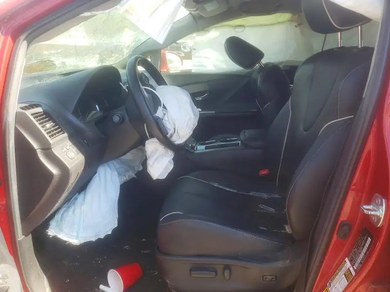 2015 TOYOTA VENZA XLE  